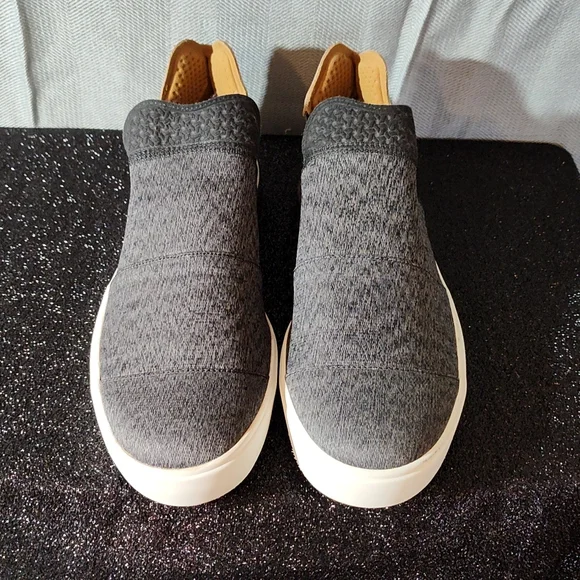 Pharrell Williams Adidas | Shoes | Pharrell Williams Adidas  display picture 1